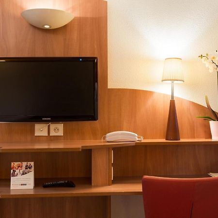 Comfort Hotel Grenoble Meylan Esterno foto