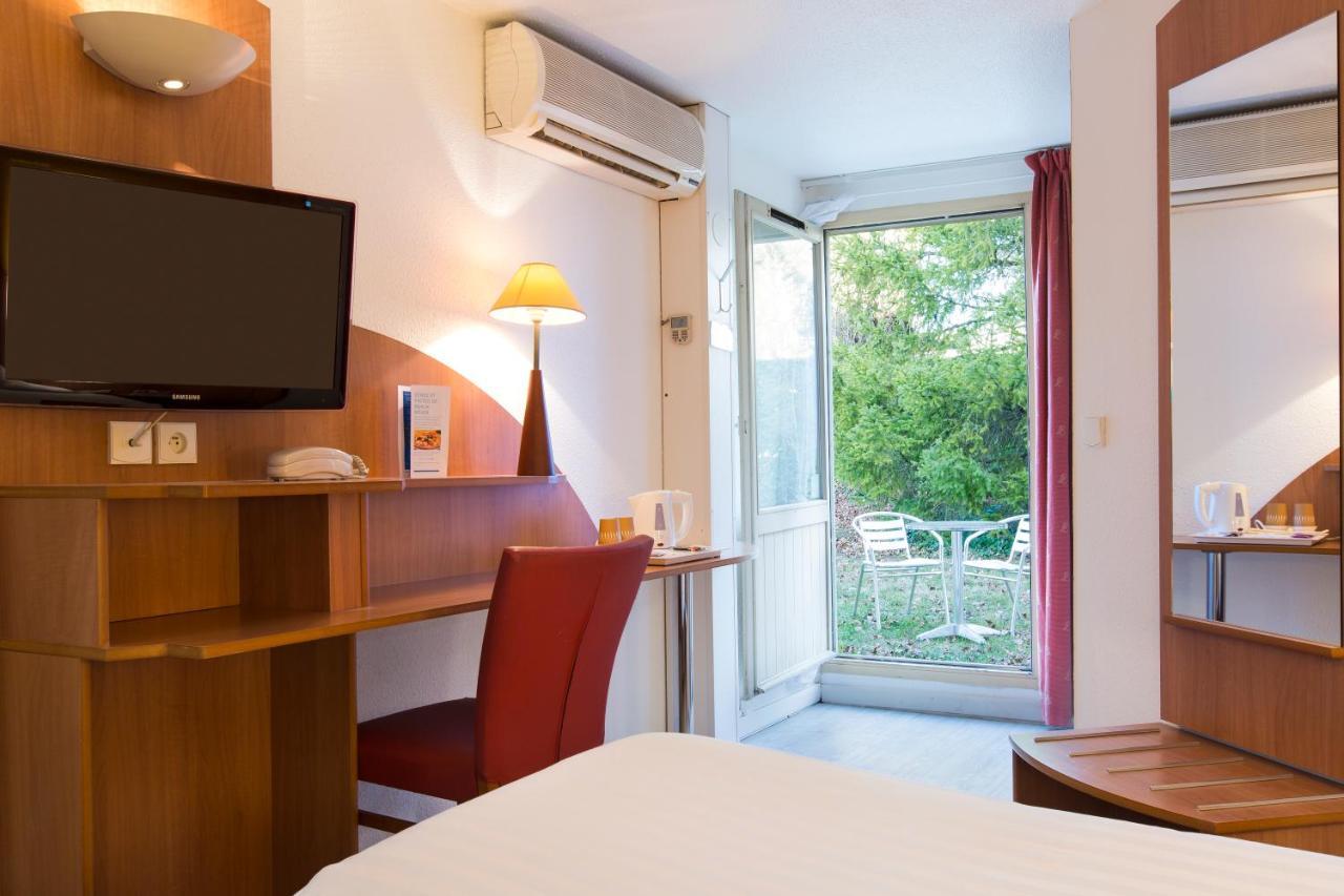 Comfort Hotel Grenoble Meylan Esterno foto