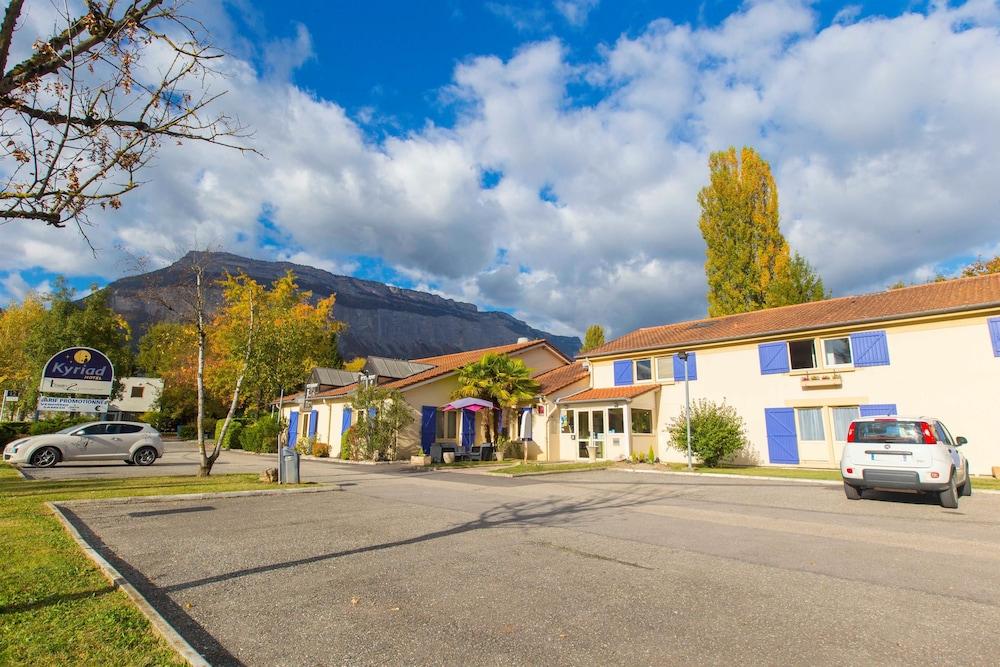 Comfort Hotel Grenoble Meylan Esterno foto