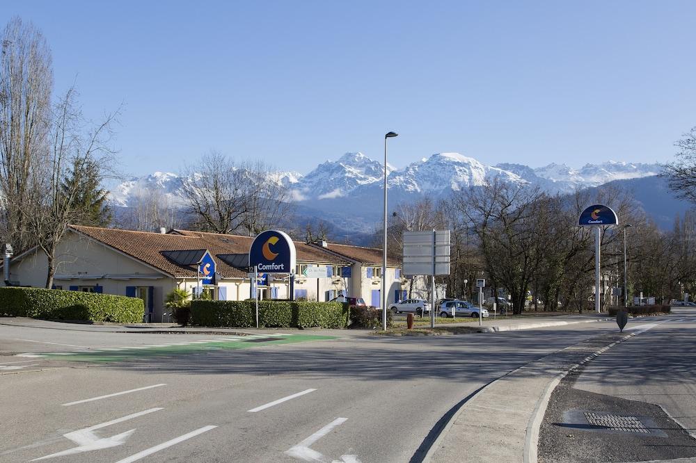 Comfort Hotel Grenoble Meylan Esterno foto