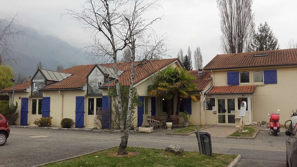 Comfort Hotel Grenoble Meylan Esterno foto