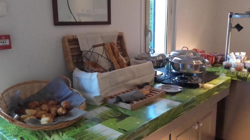 Comfort Hotel Grenoble Meylan Esterno foto