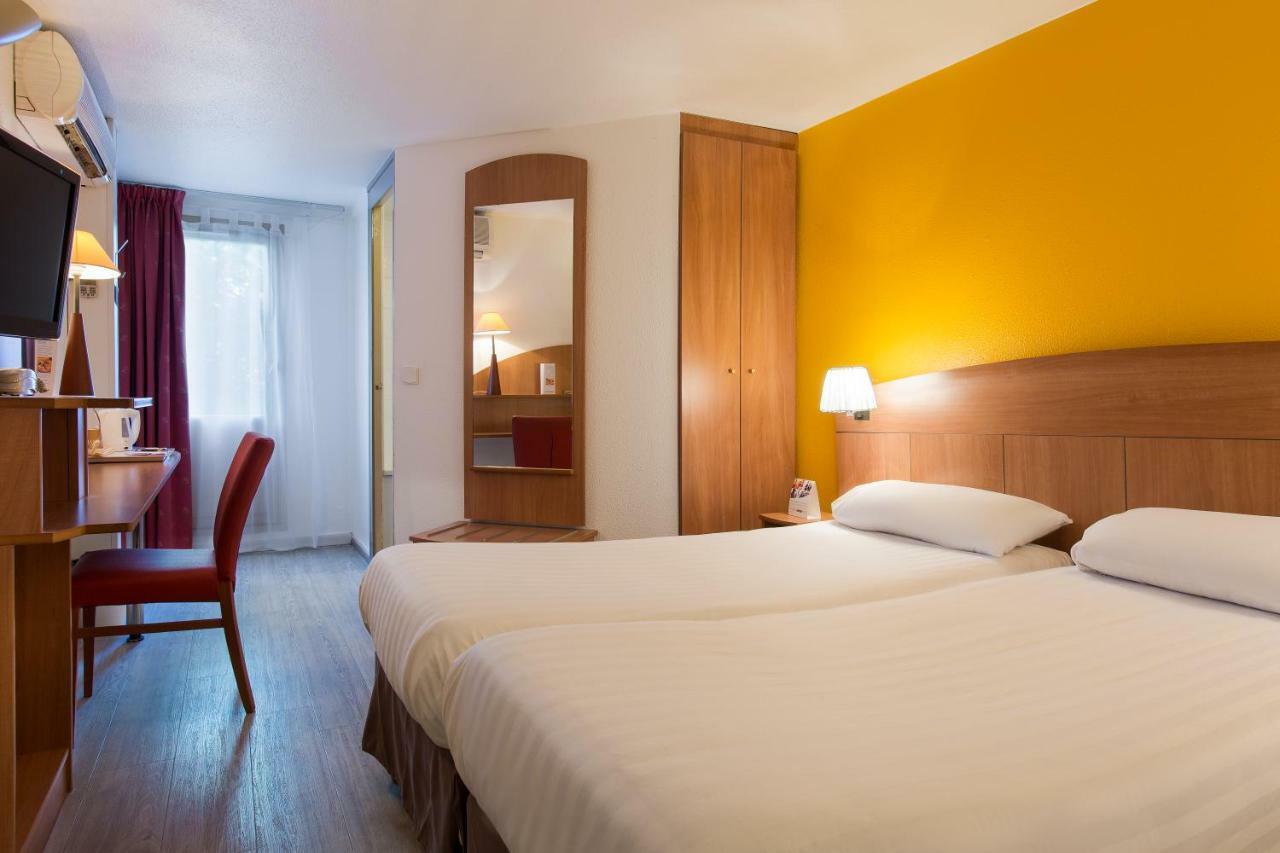 Comfort Hotel Grenoble Meylan Esterno foto